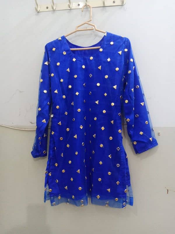 Royal blue shararah with a sea green dupatta 4