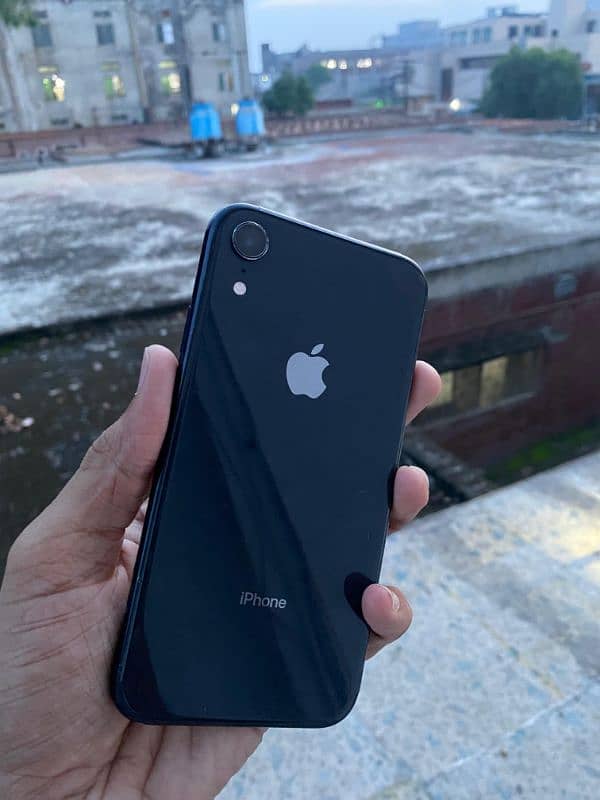 iPhone XR WaterPack 1