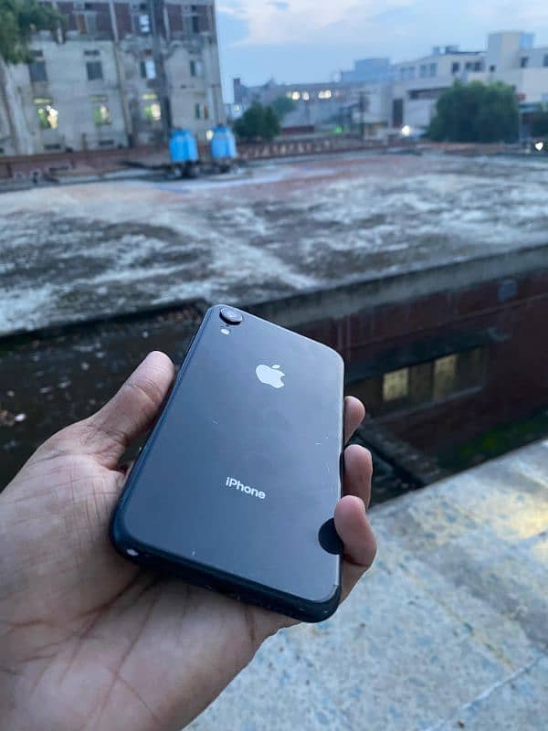 iPhone XR WaterPack 2