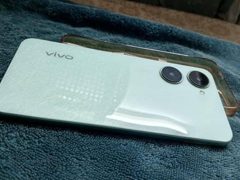 vivo Y03 1