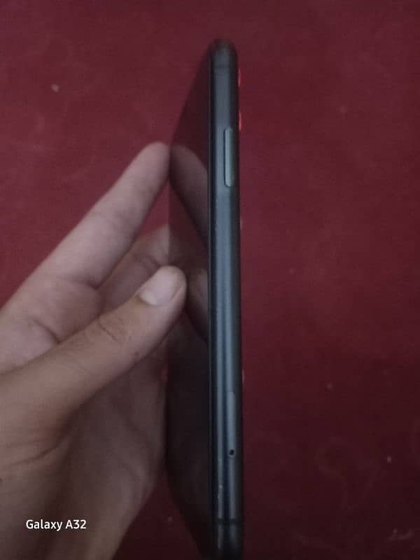 iphone 11 pta approved urgent sell 3