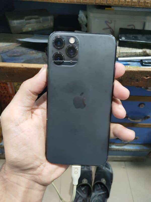 iPhone 11 Pro Bypass Non 64GB 0