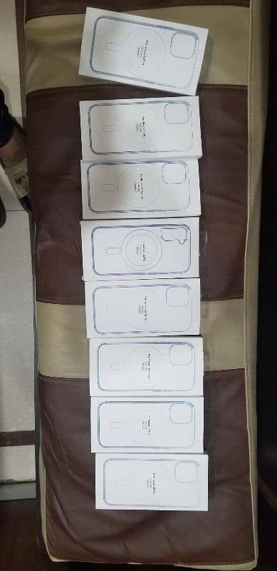 Iphone 11 to 16 pro max and samsung S21 to S24 4