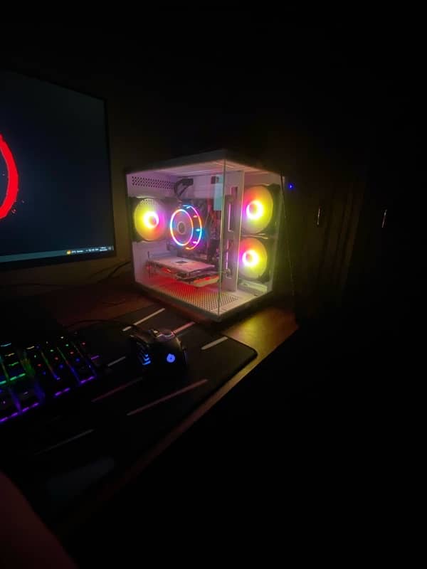 White Gaming Pc 1