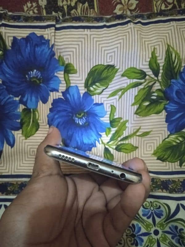 Tecno camon 15 pro with box 5