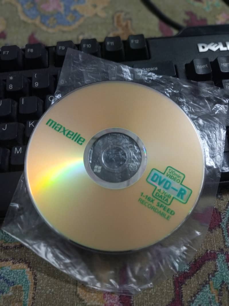 WINDOWS 8.1 PC DVD PRE ACTIVATED 3