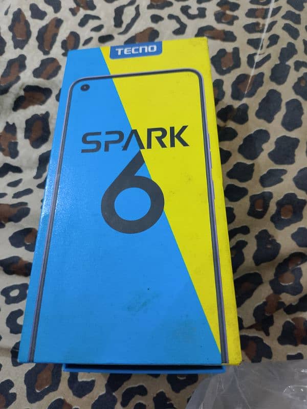 Tecno Spark 6  seald set 4/64 0