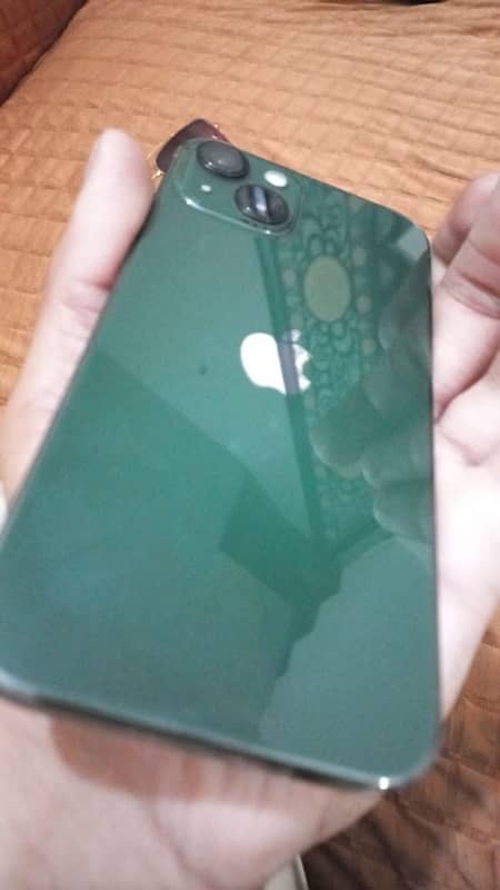 iPhone 13 green 2