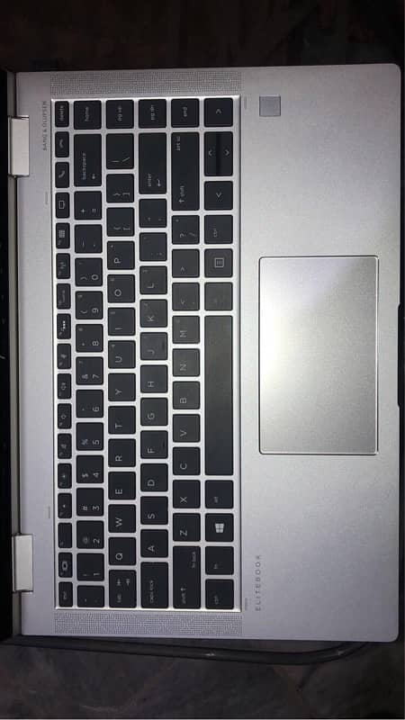 HP ELITEBOOK 1040 G6 TOUCH & ROTATABLE TAB WITH FACE & FINGER UNLOCK! 2