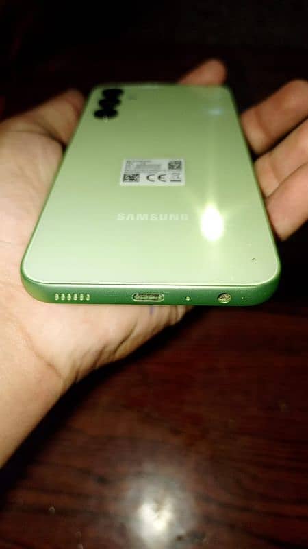 samsung A24 8+128gb 0 scratches on back and screen 1