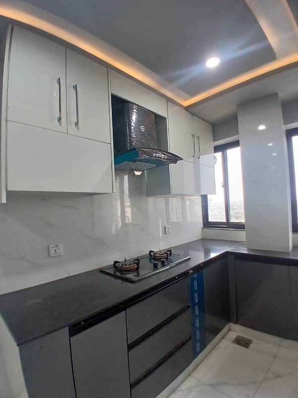 2 bedroom non furnished appartment original picture original price for rent 8