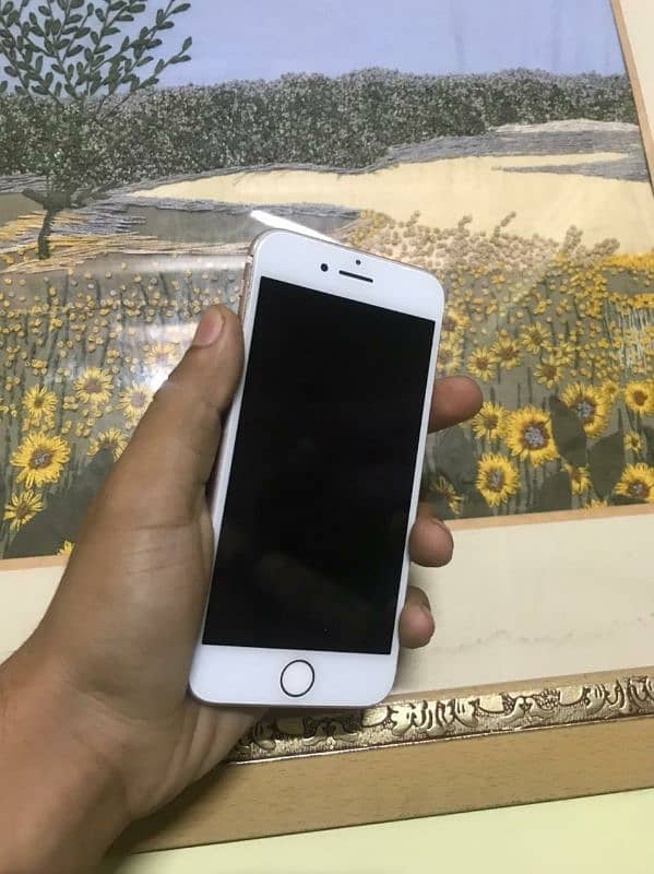 iPhone 7 128gb pta approved 1