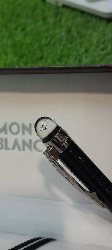 Mont Blanc Starwalker Ballpoint 0