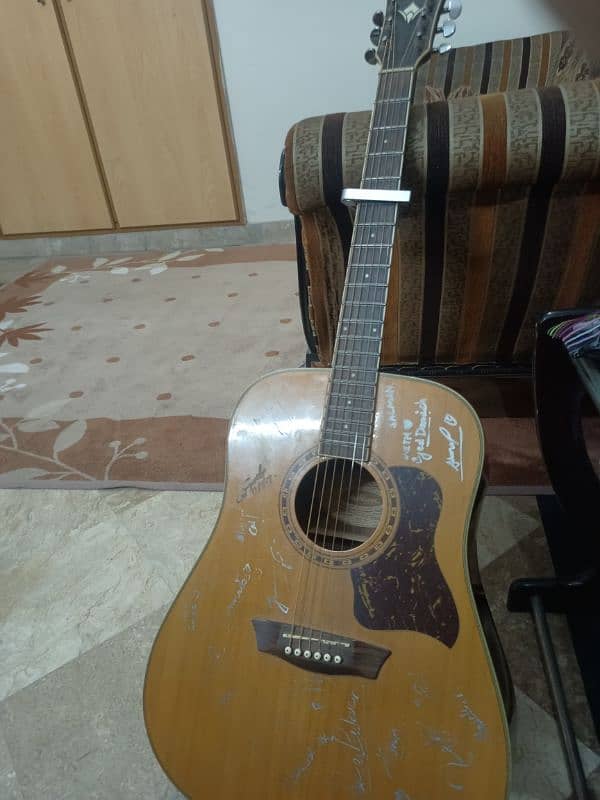 Music Teacher in Lahore for Guitar and piano 2