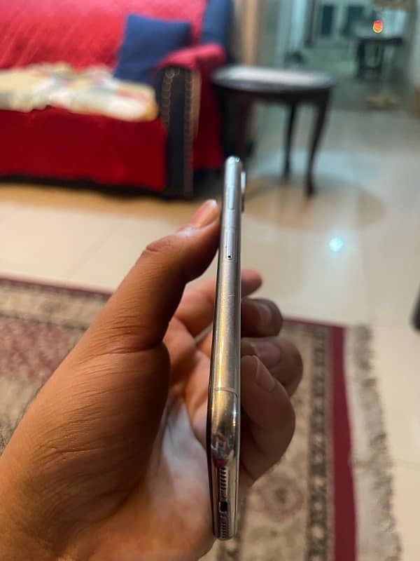 iPhone X 64 GB PTA Approved 3