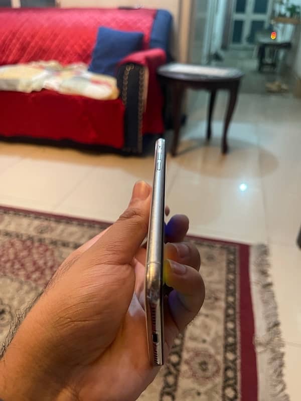 iPhone X 64 GB PTA Approved 4