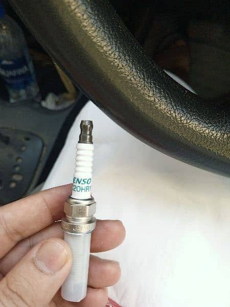 Spark plug Toyota Prius Corolla 0