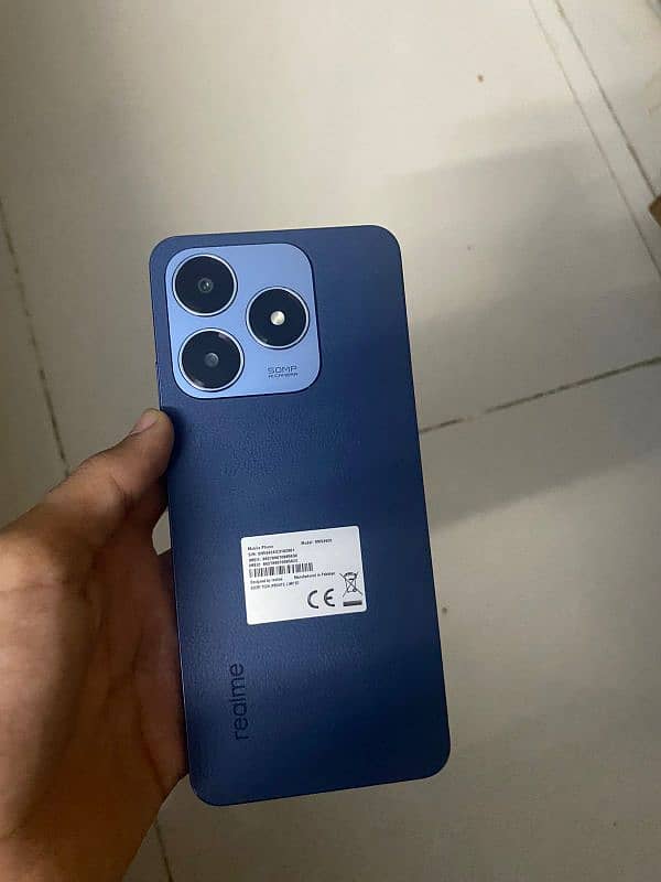 realme c63 0