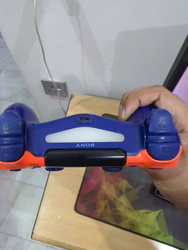 PS4 controller 1