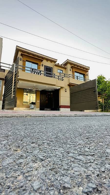 10 Marla House For Sale In Overseas B Block Bahria Town Lahore 0