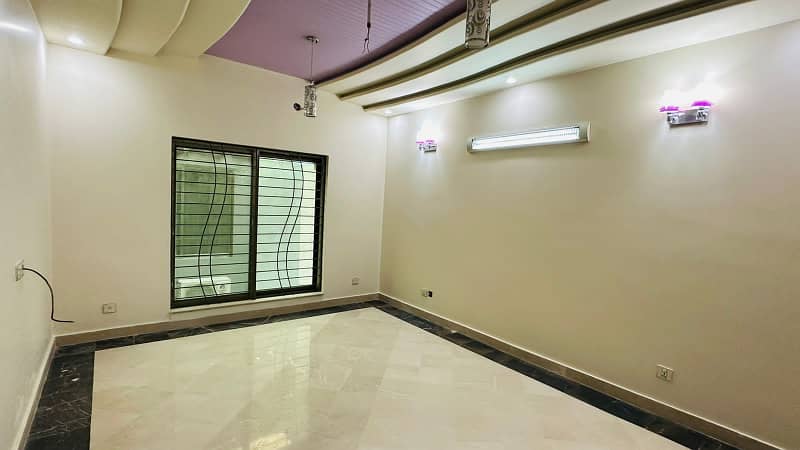 10 Marla House For Sale In Overseas B Block Bahria Town Lahore 11