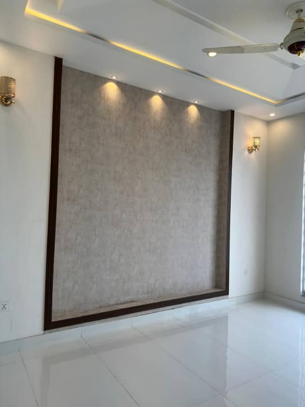 10 Marla House For Sale In Chambelli Block Bahria Town Lahore 23