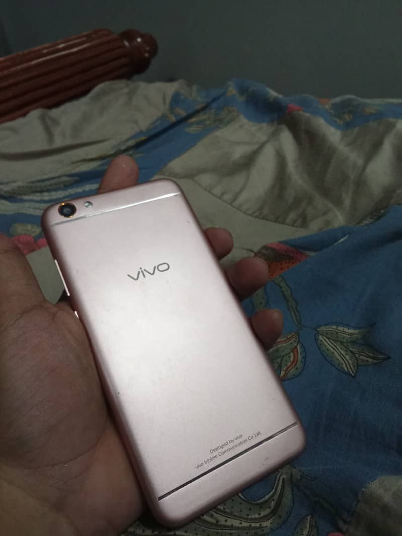 Vivo Y67 0