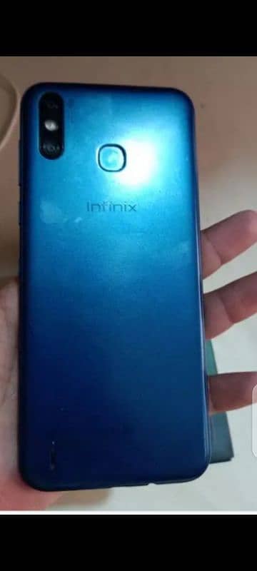 infinix smart 4.2/32 1