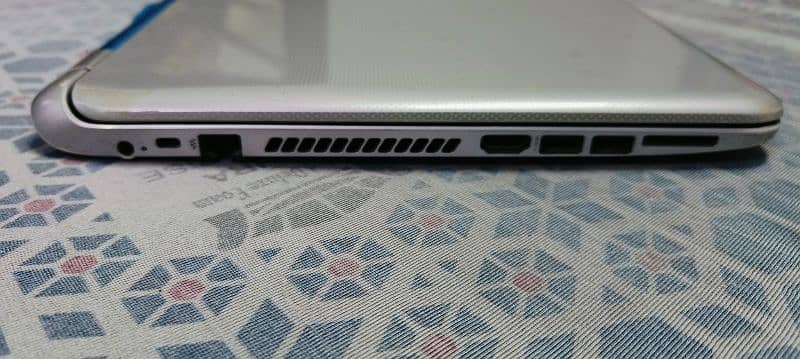 HP Pavillion Series Laptop 5