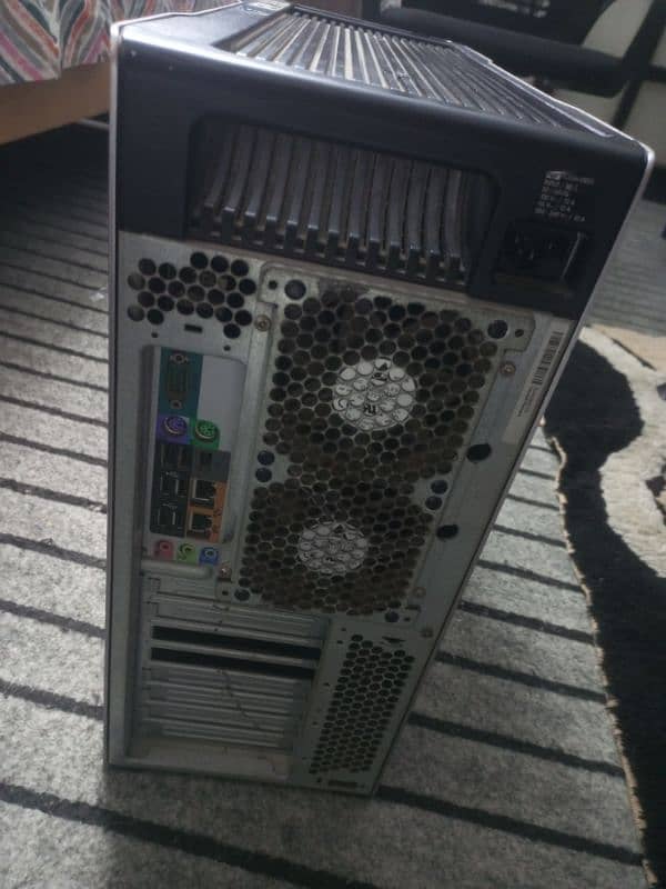 Hp Z800 For Sale 2