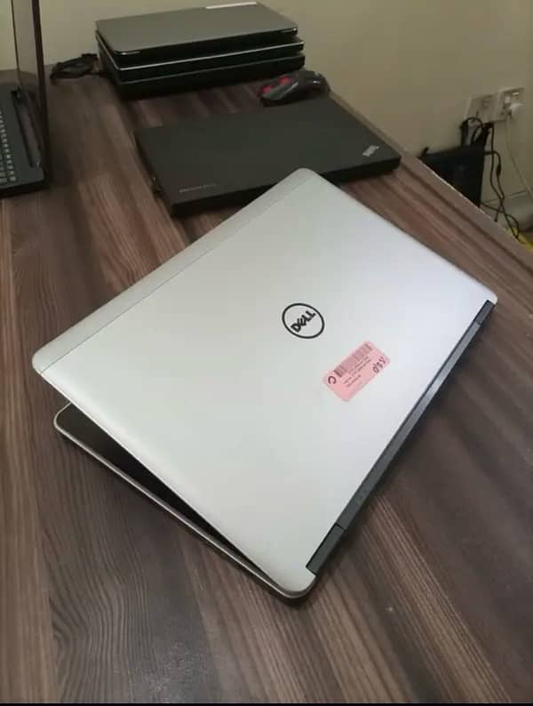 Dell Laptop Core i5 4th generation 3