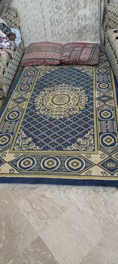 center carpet for sale blue clour ha