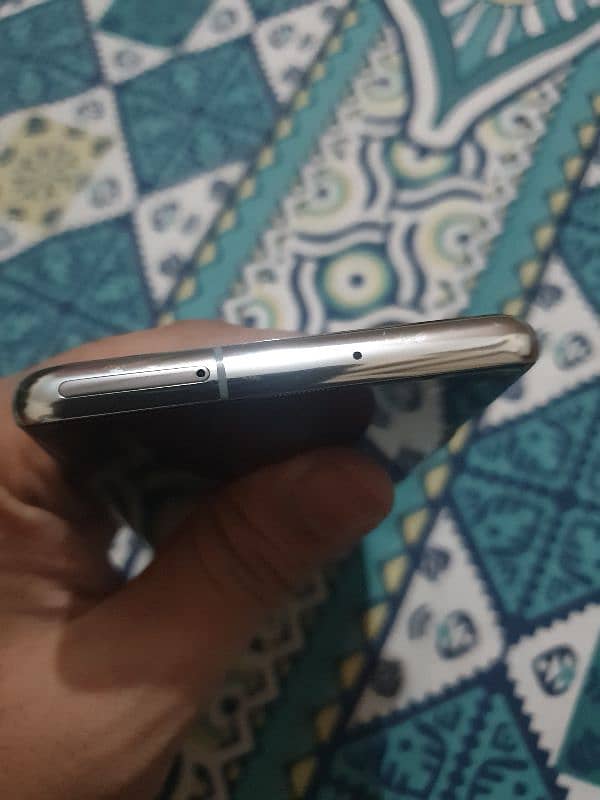 S10 Plus non pta 8/128 non pta 4