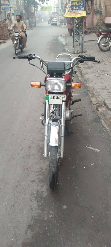 Road Prince 70 . . . . . . . 2019 Model in Lush Condition 5