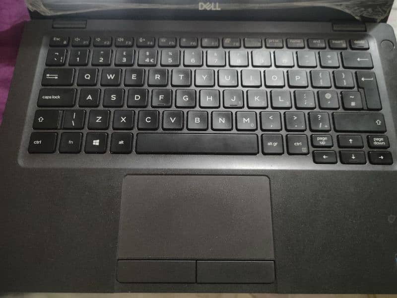 Dell latitude 5300 2