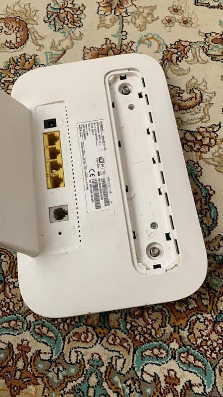 Huawei B612s-25d unlocked sim router All sims supported 3