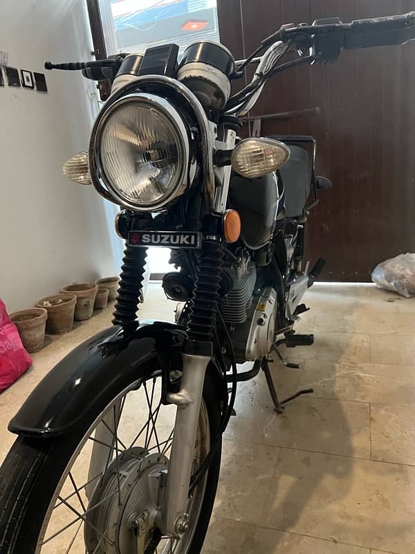 Suzuki GS 150 12