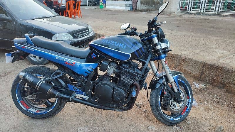 Suzuki gsx750 4