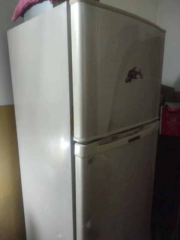 DAWLANCE REFRIGERATOR 7