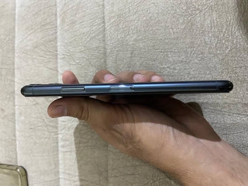 iphone 11promax 256gb non pta 6