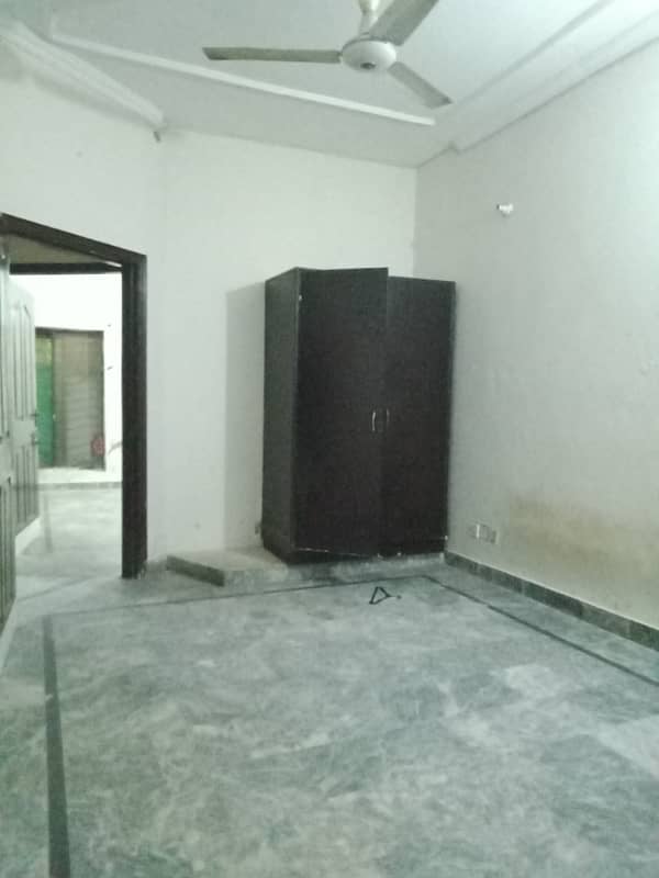 3.5 marla lower portion for rent in psic societynear lums dha lhr 0