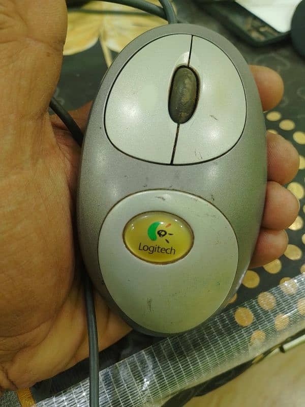 Gaming Original Logitech Mouse 4