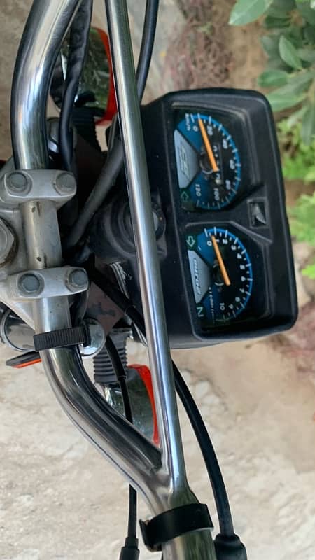 Honda cg 125  seld every thing  no work just buy and ride all work dn 2