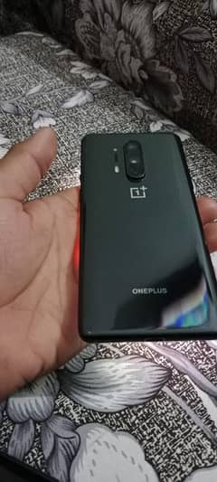 OnePlus 8pro panal ma line ha or koi masla ni 03004610710 03454390831