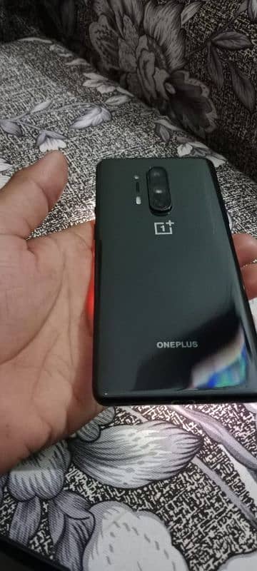 OnePlus 8pro panal ma line ha or koi masla ni 03004610710 03454390831 0