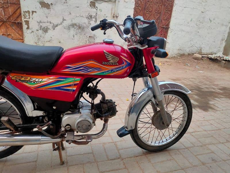 Honda CD 70 argent for sale my WhatsApp O3-4O_8II3-6O5 1