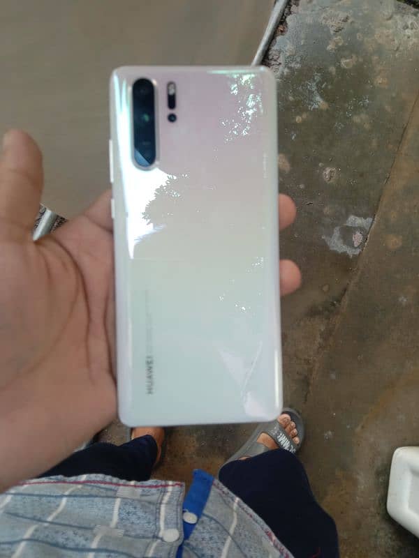 Huawei p 30pro all ok and good condition 8