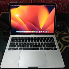 Macbook Pro 2017 Intel Core i5 WITH Graphic card 1.5GB & 8GB RAM DDR3