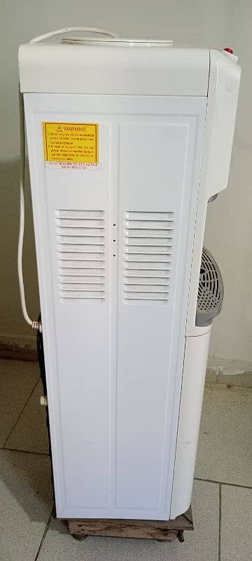 Haier water Dispenser 2