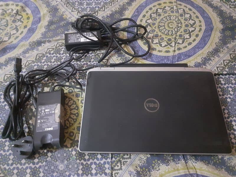 Dell Latitude e6320 0